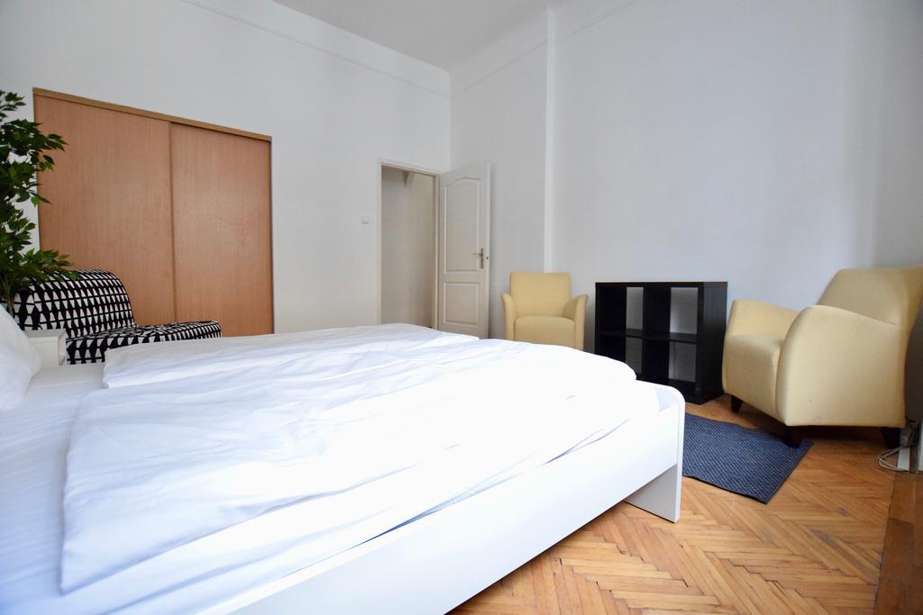 Budget Apartment By Hi5 - Akacfa 4 Budapest Exterior foto